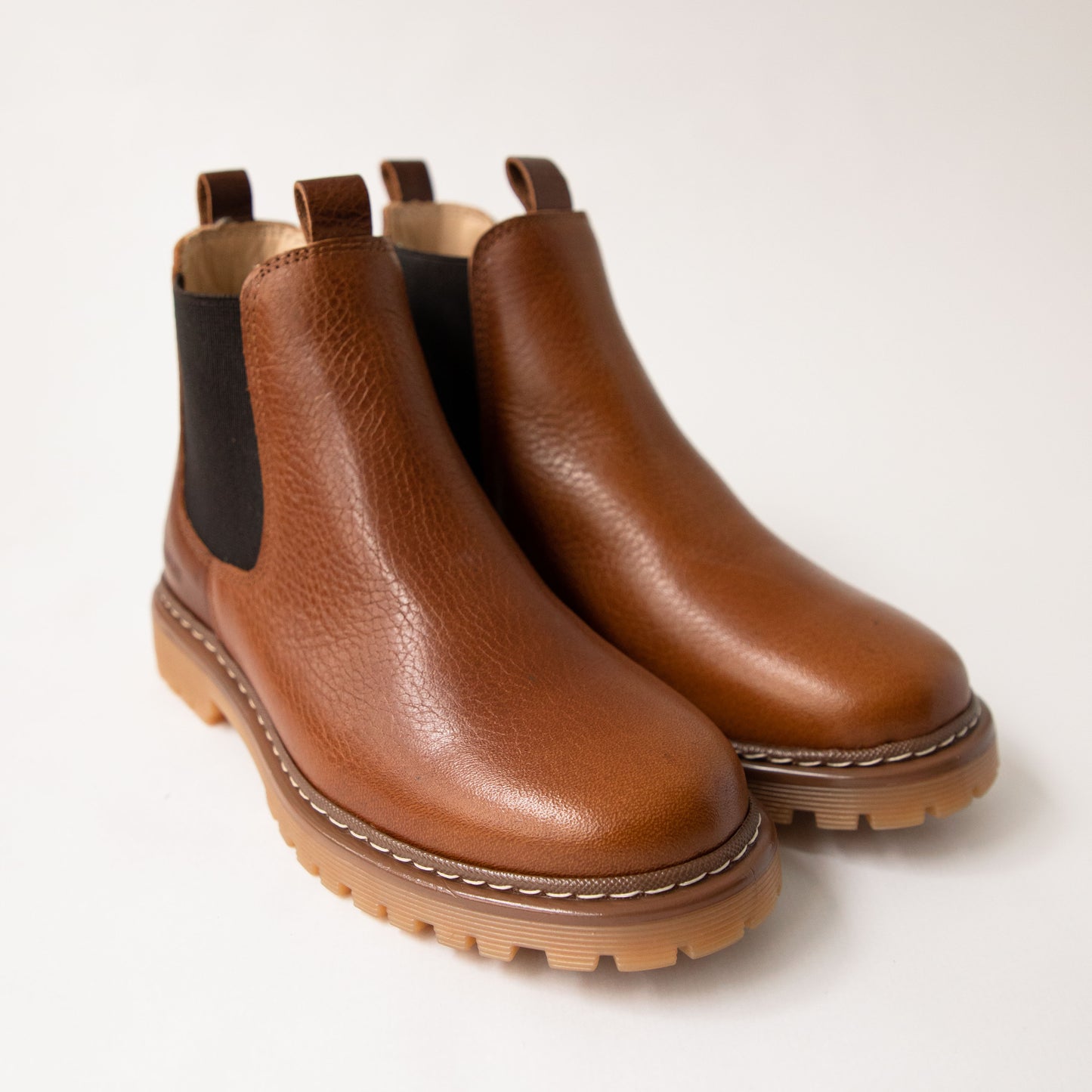 Angulus Classic Chelsea Boots Cognac